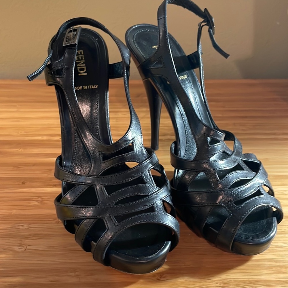 Fendi Strappy Black Pumps 37.5